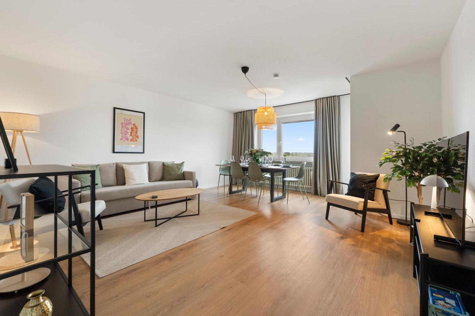 *Top* Moderne Wohnung - Naehe Koeln: Dom, Messe, Flughafen, Lanxess-Arena برجيش جلادباخ المظهر الخارجي الصورة